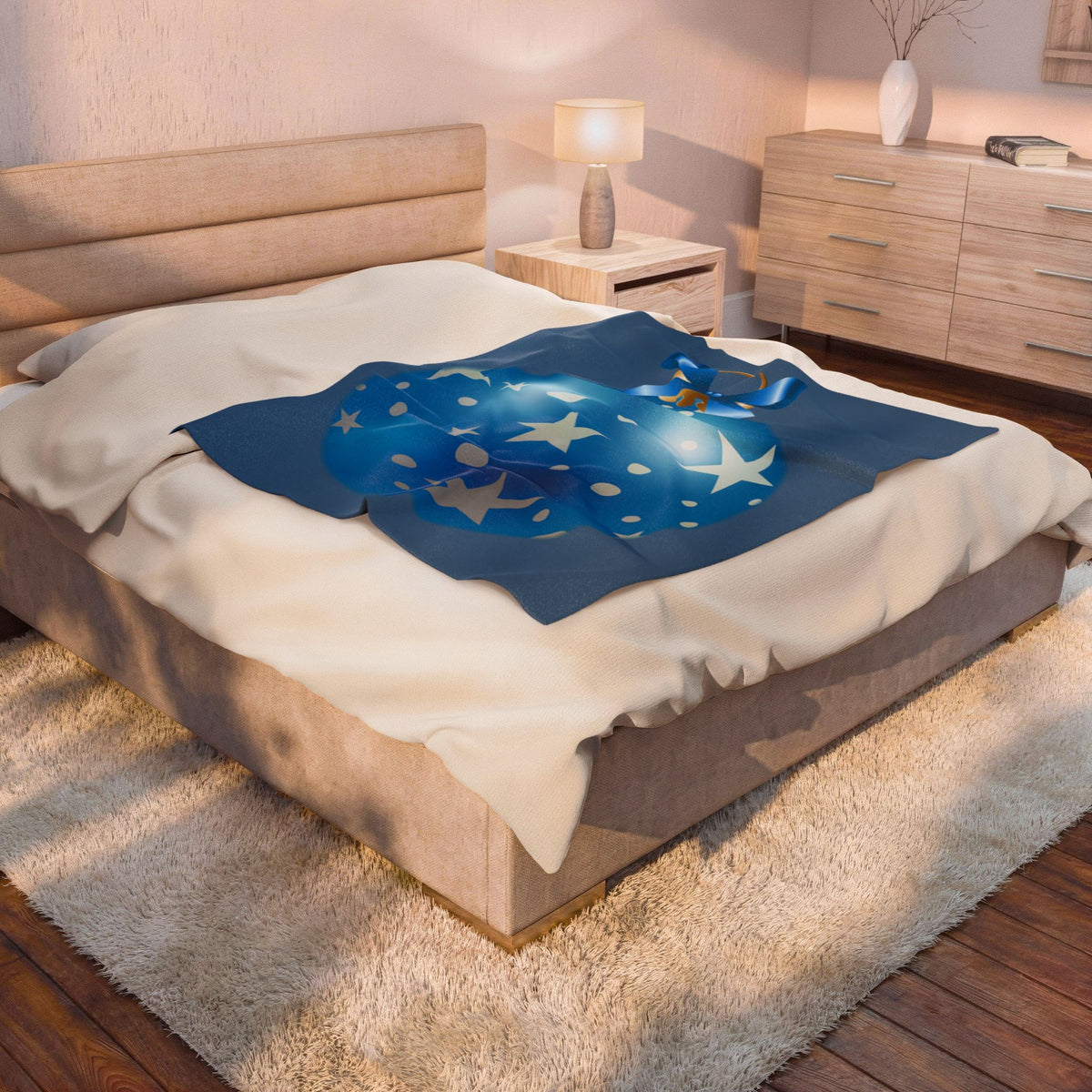 Blue Christmas Ornament Velveteen Plush Blanket — Festive Holiday Throw for Cozy Décor